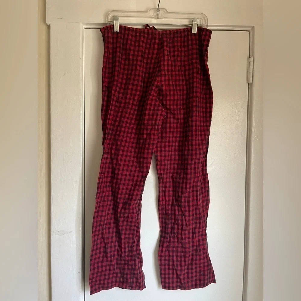 Red‎ and black plaid pajama pants size small